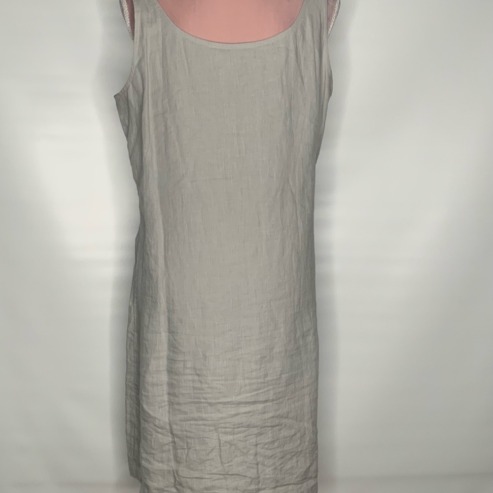 Eileen Fisher lined embellished 100% linen dress. - Picture 4 of 13